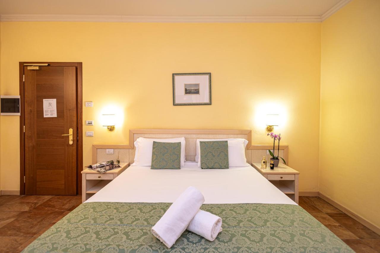Hotel San Gottardo Verbania Esterno foto