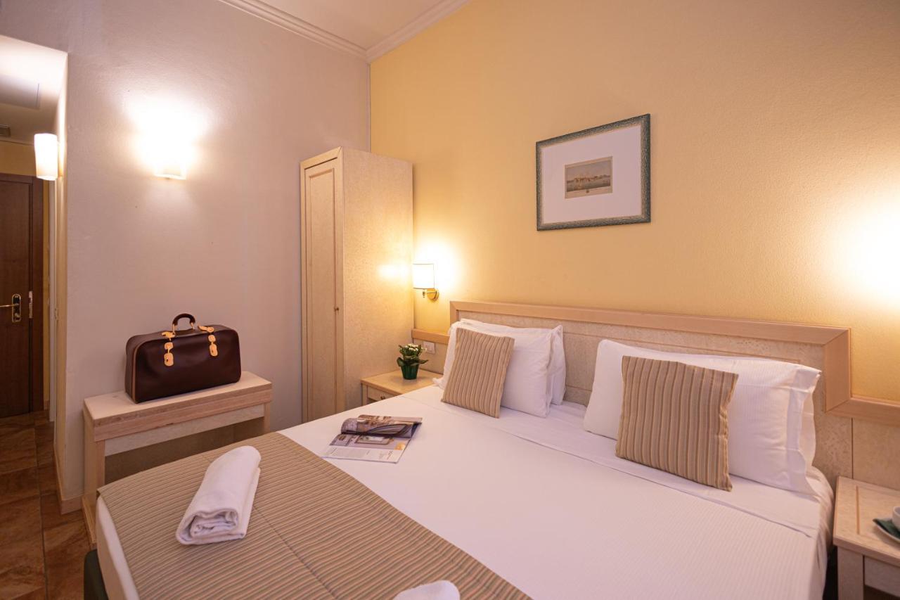 Hotel San Gottardo Verbania Esterno foto