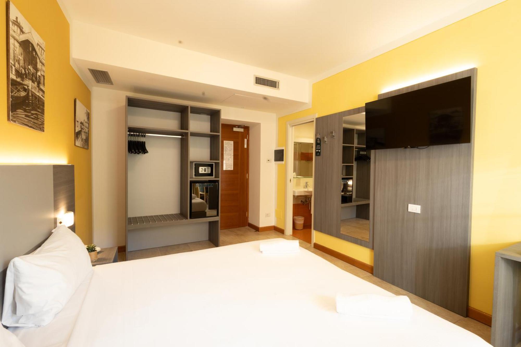 Hotel San Gottardo Verbania Esterno foto