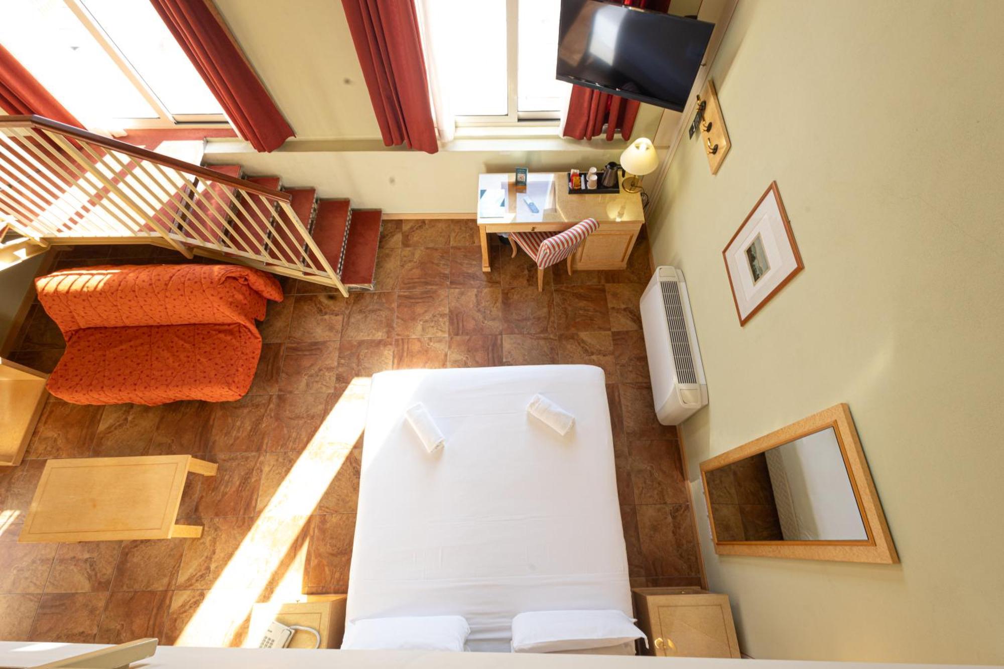 Hotel San Gottardo Verbania Esterno foto